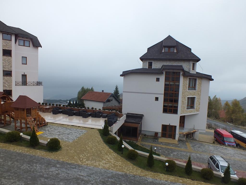 Apartments Zivkovic, Milmari D โคเปานิก ภายนอก รูปภาพ