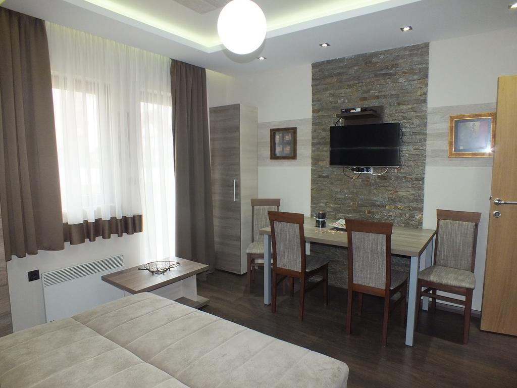 Apartments Zivkovic, Milmari D โคเปานิก ภายนอก รูปภาพ
