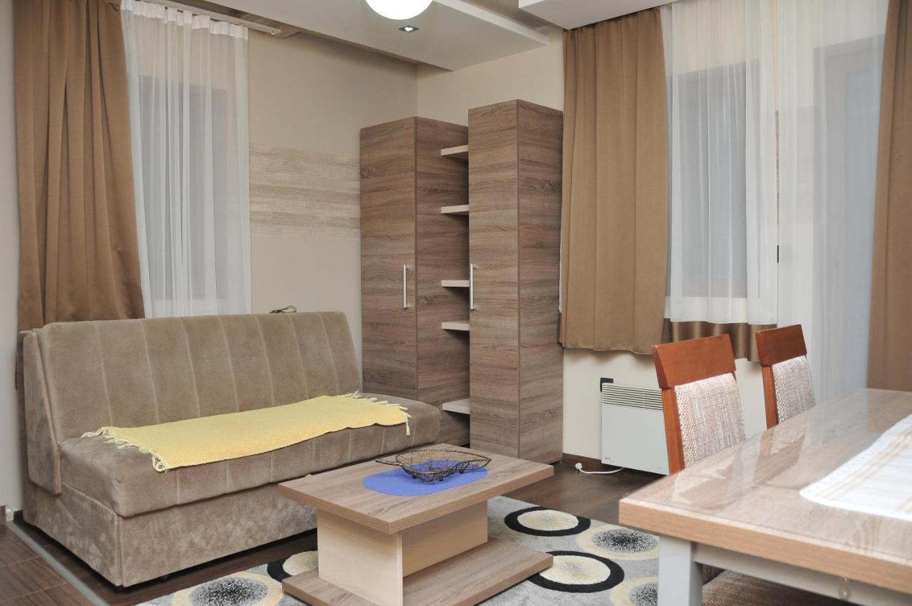 Apartments Zivkovic, Milmari D โคเปานิก ภายนอก รูปภาพ